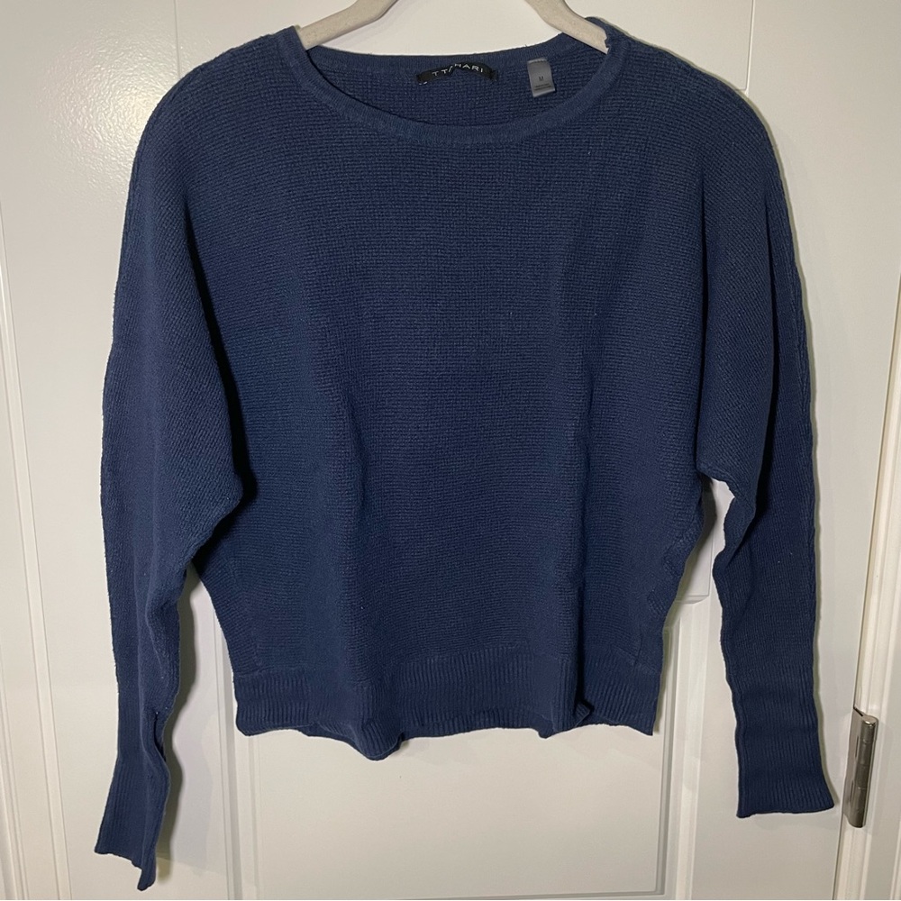 T Tahari Blue/Dark Teal Textured Boatneck Long Sleeve Top (Size Medium)